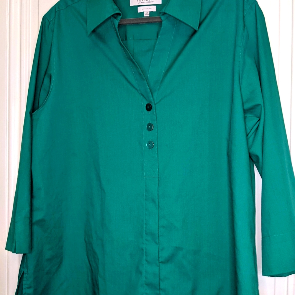 Foxcroft Green button up blouse Sz 16P